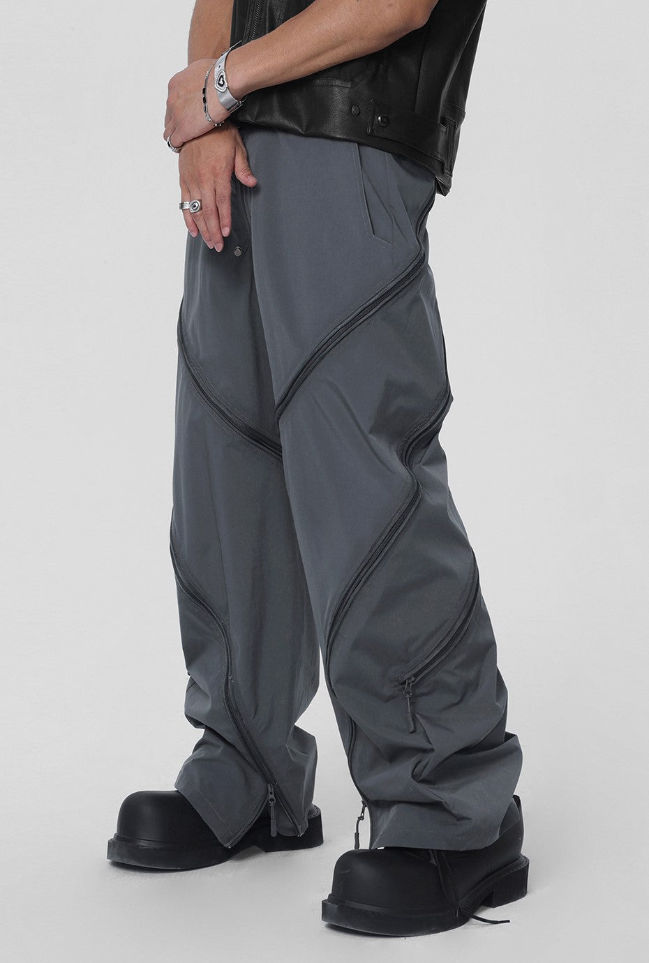 JHYQ Vertical Zip Cargo Pants
