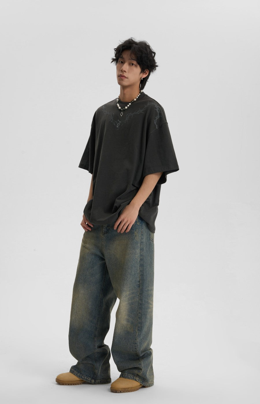 JHYQ Thorn Collar Tee
