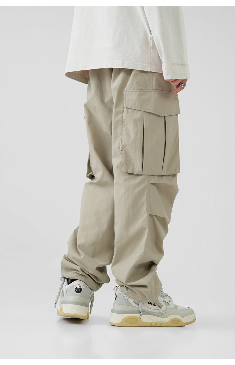 BJHG Pleated Cargo Pants
