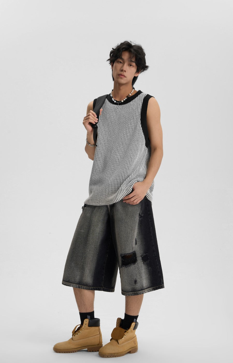 JHYQ Ripped Grunge Capri Cut Denim Shorts