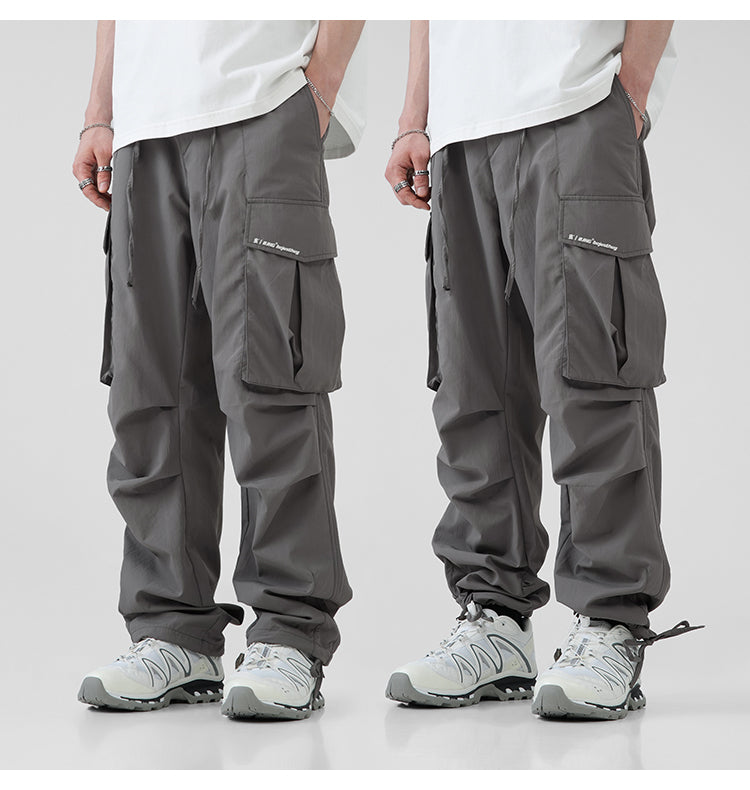 BJHG Pleated Cargo Pants