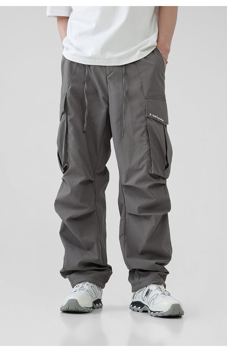 BJHG Pleated Cargo Pants