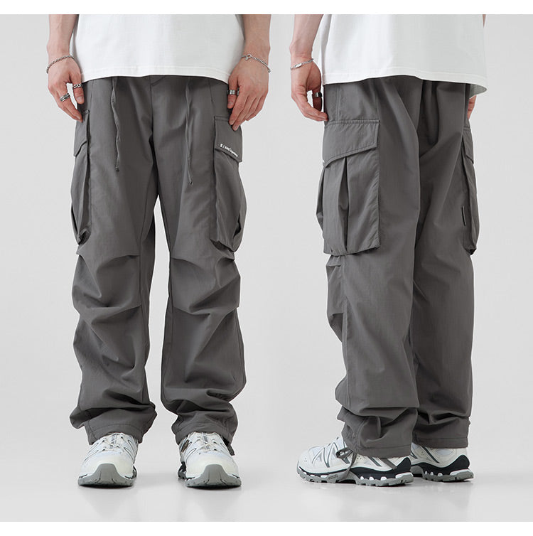 BJHG Pleated Cargo Pants