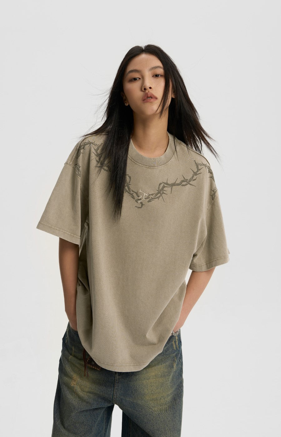 JHYQ Thorn Collar Tee