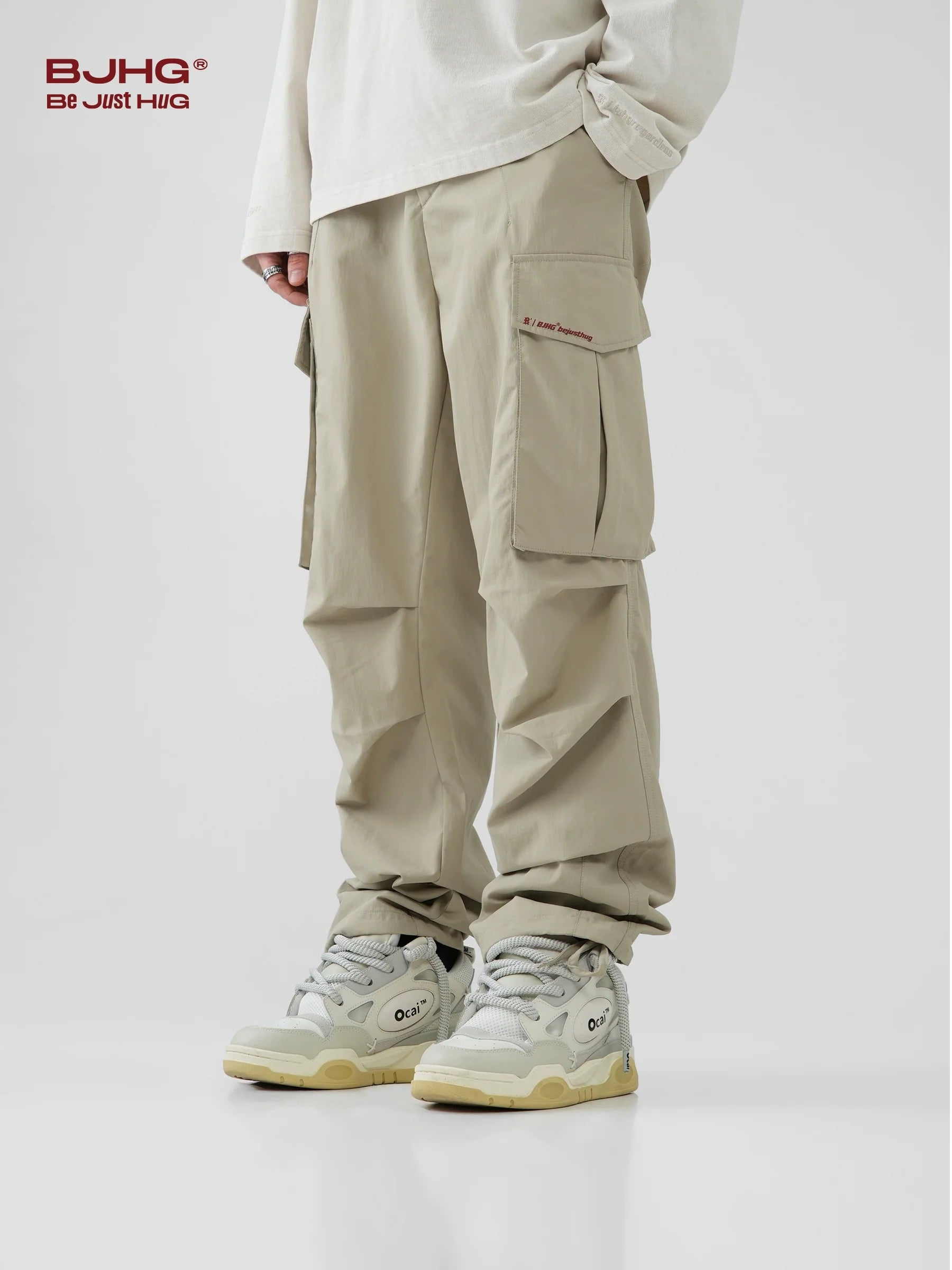 BJHG Pleated Cargo Pants