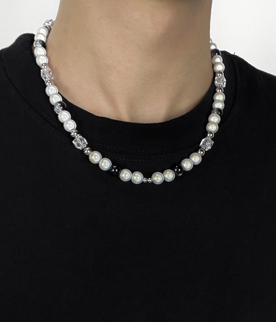 MINBIN Monochrome Pearl Necklace