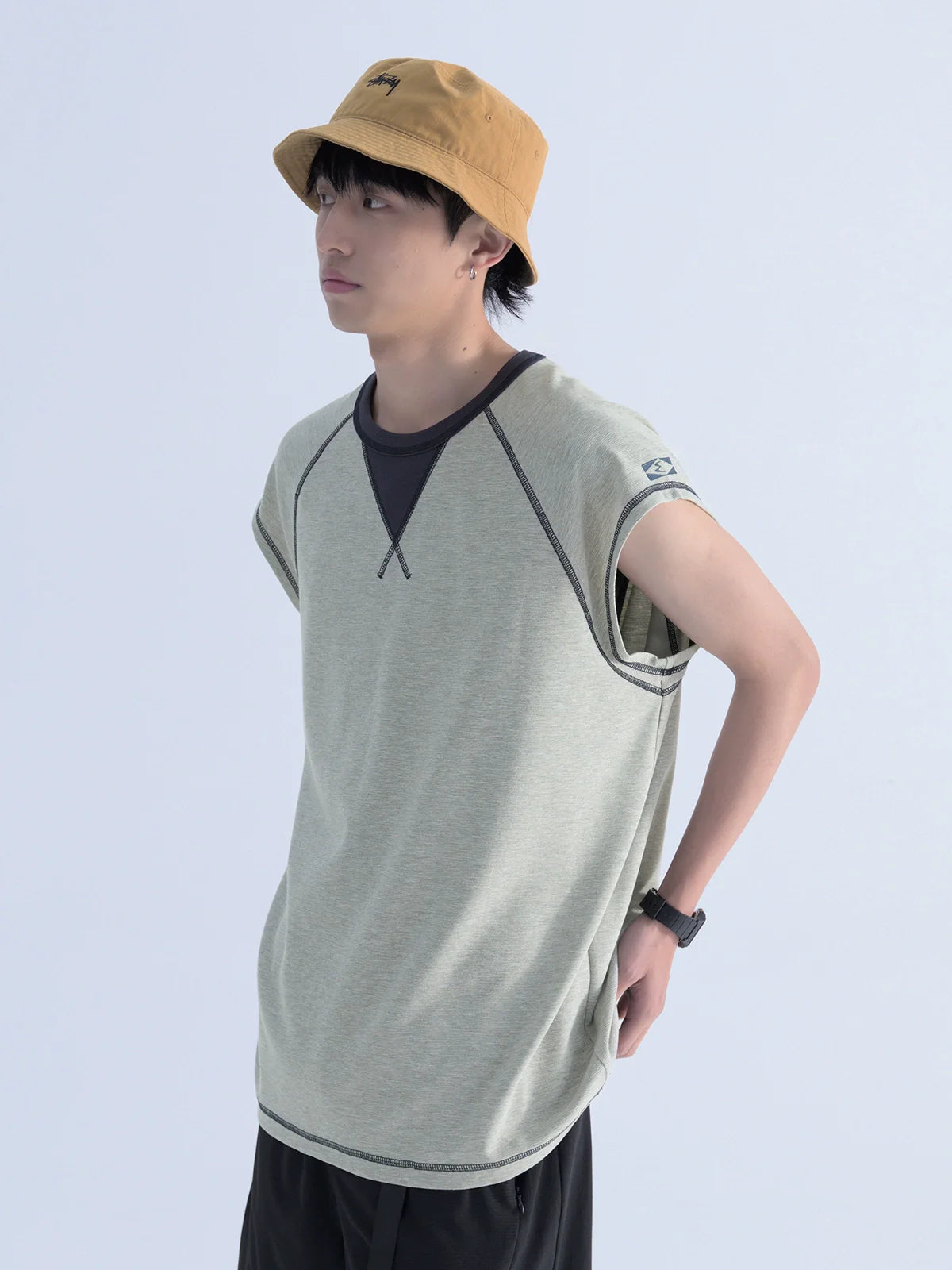 Mentmate Contrast Stitched Sleeveless Tee