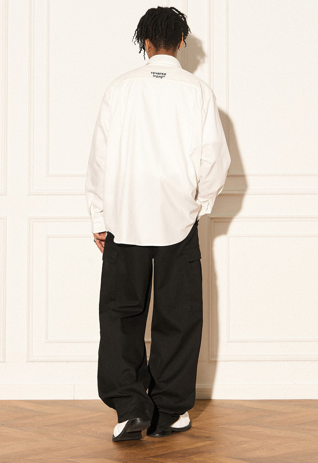 REVERSE IRONY Portrait Button Long Sleeve