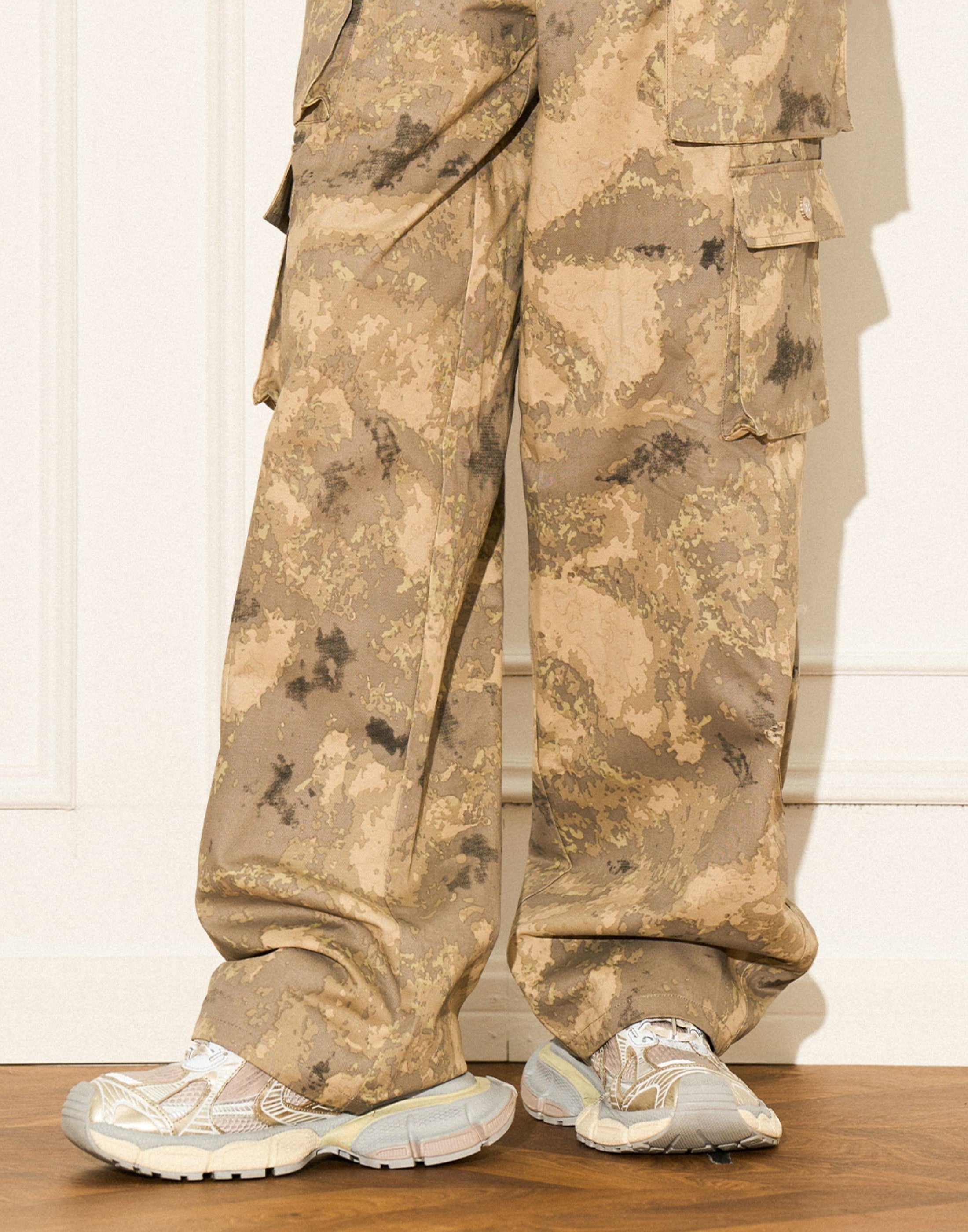 EMPTY REFERENCE Camoflauge Multipocket Cargo Pants