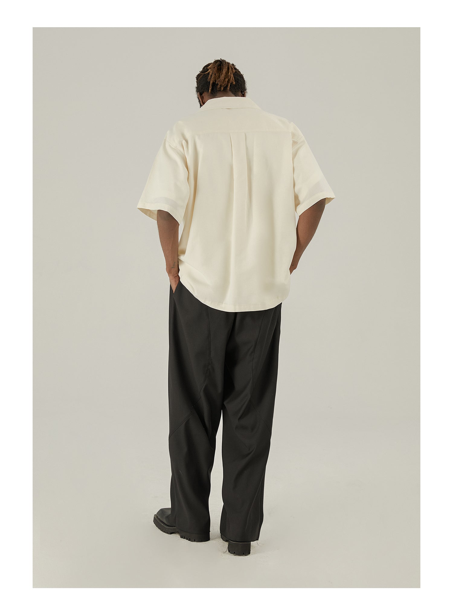 EMPTY REFERENCE Off-White Button-Up Shirt