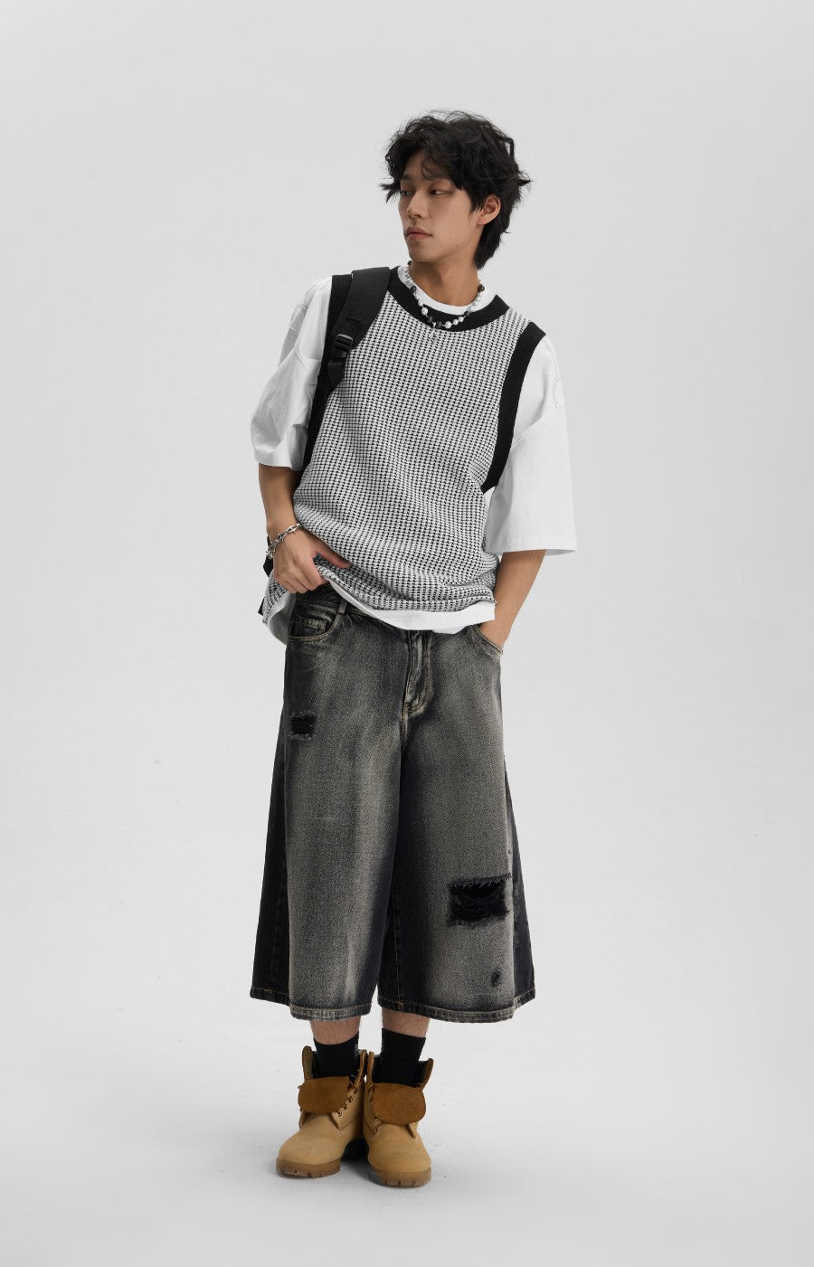 JHYQ Ripped Grunge Capri Cut Denim Shorts