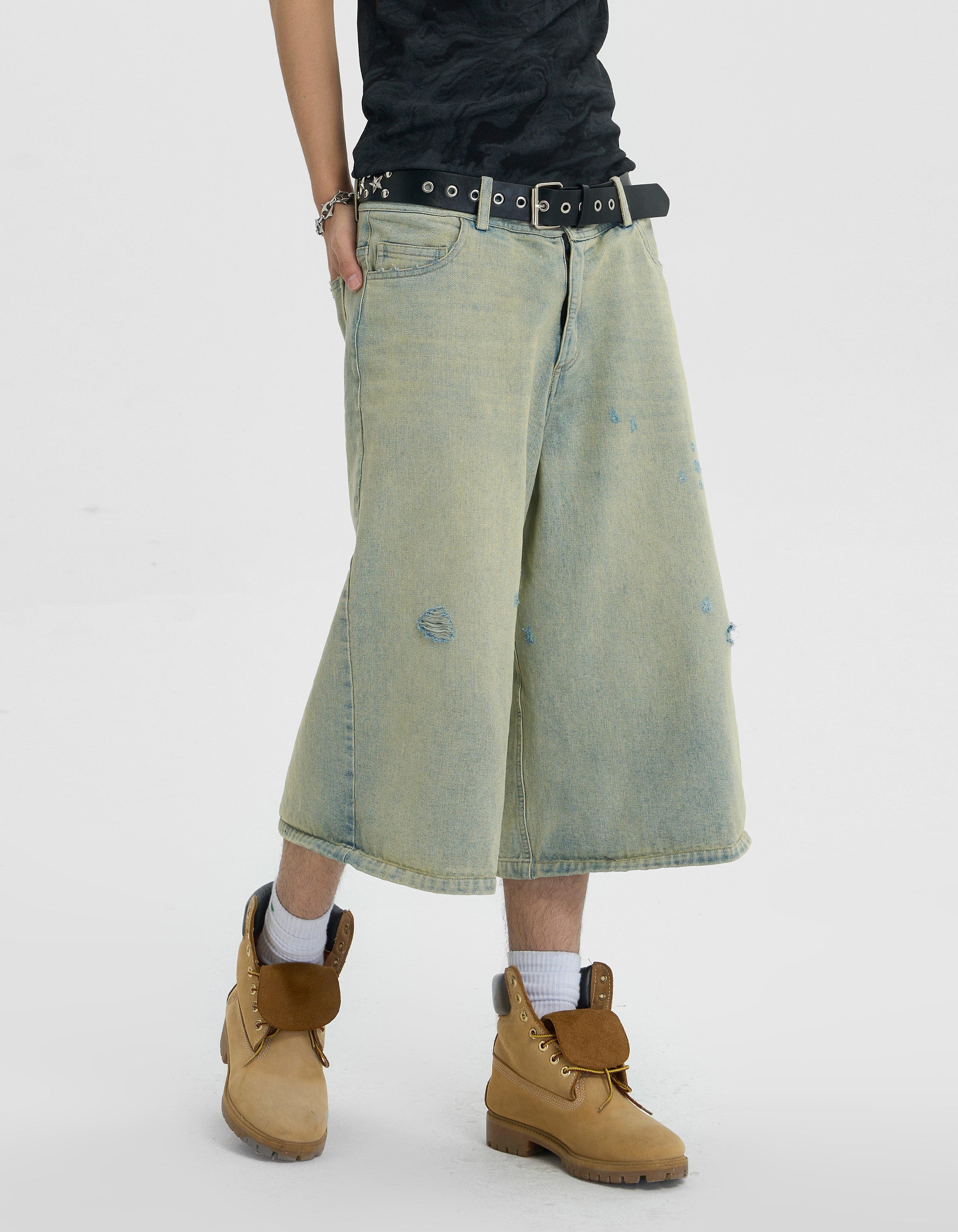 JHYQ Capri Cut Light Wash Denim Shorts