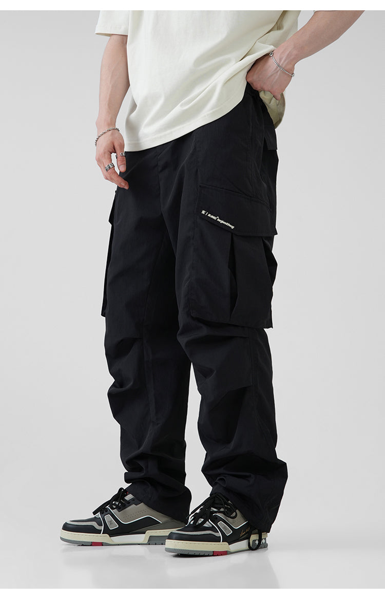 BJHG Pleated Cargo Pants