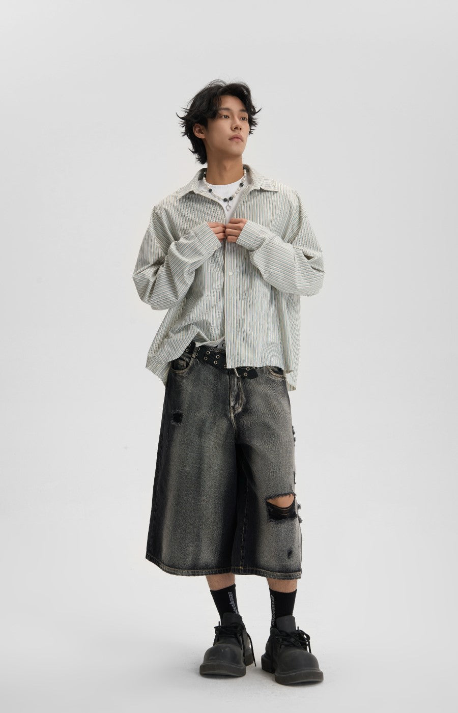 JHYQ Ripped Grunge Capri Cut Denim Shorts