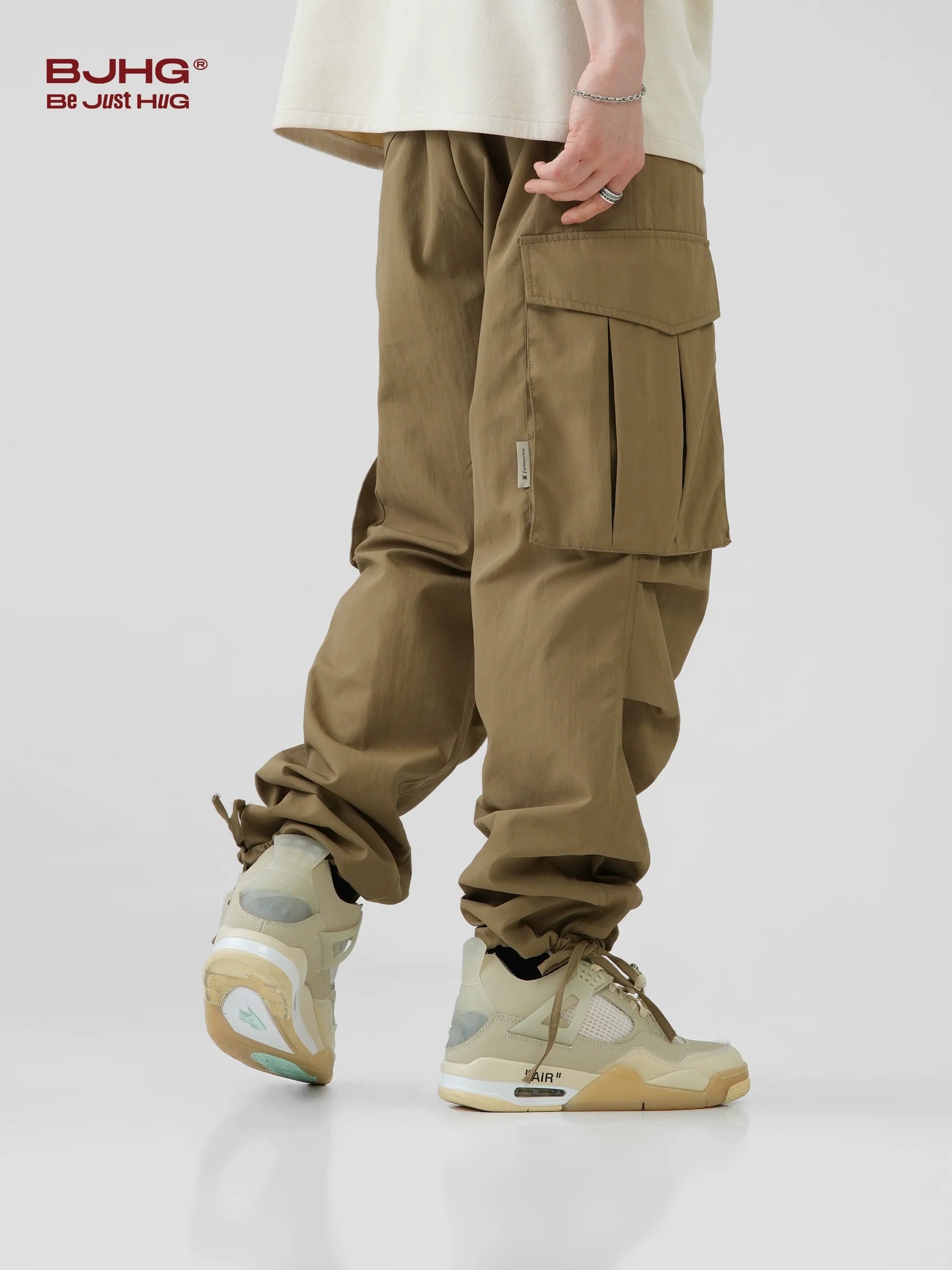 BJHG Pleated Cargo Pants